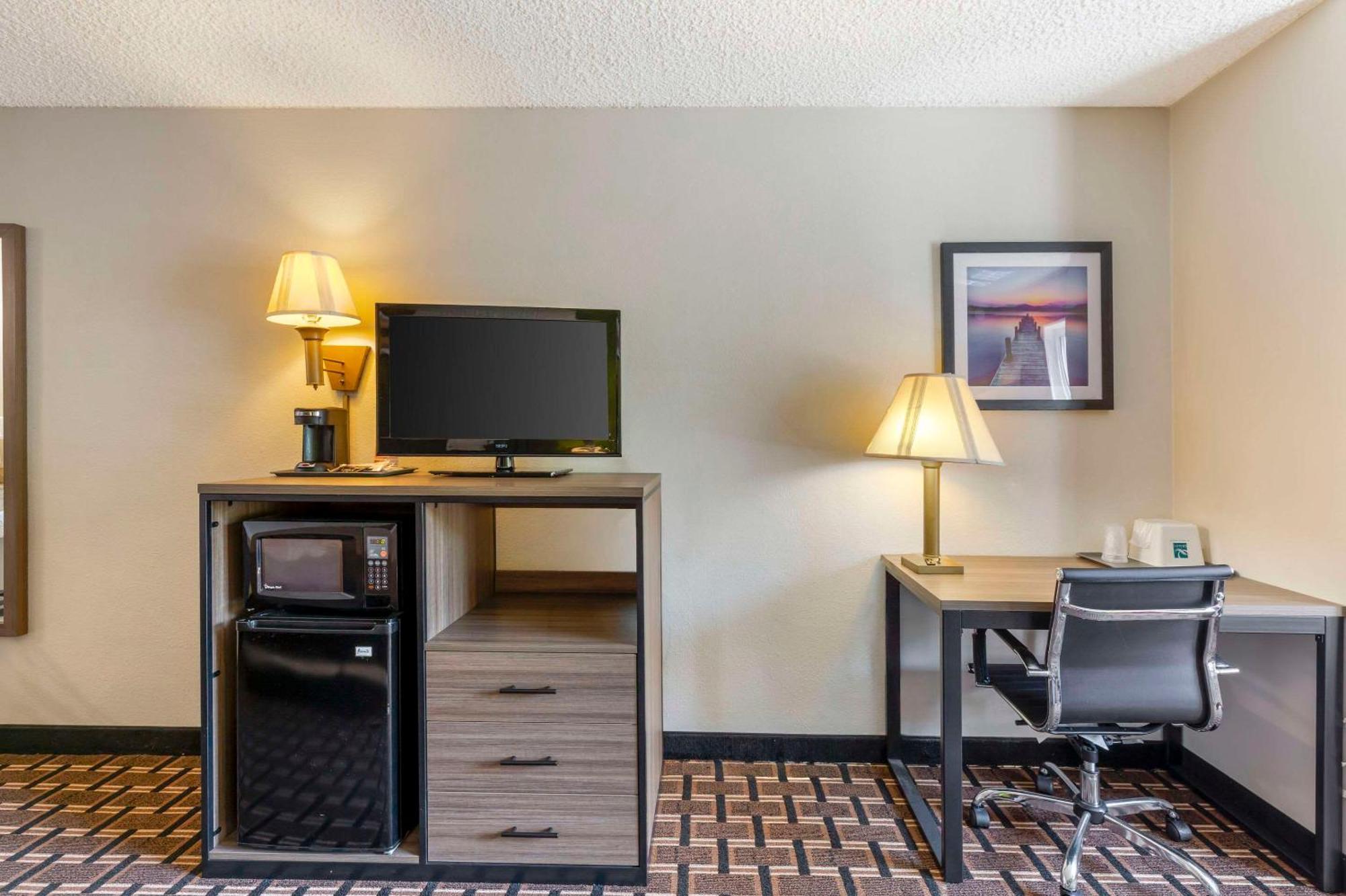 Quality Inn Near Cedar Point - Huron, Sandusky Oh Exterior photo